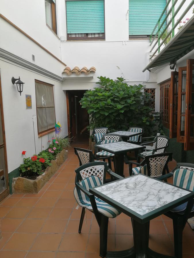 Pensio Can Fabrellas Sant Antoni De Calonge Buitenkant foto